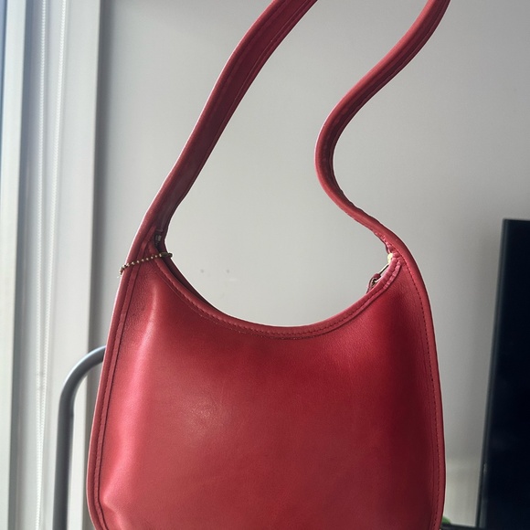 Vintage Coach Ergo Mini Zip 9020 Red - Picture 3 of 12